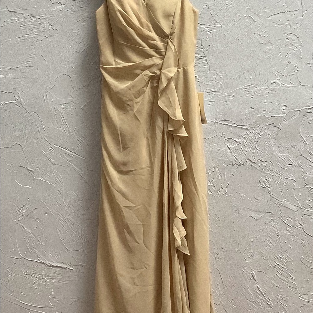 Sheath / Column Mother of the Bride dress color champagne